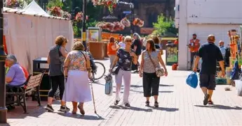 Parts of England Face Fourth Heatwave as Europe Battles Wildfires