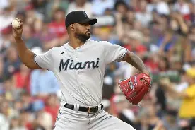 Marlins late home runs beat Red Sox 5-3 highlights