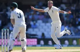 Warner falls for 71 as Originals close on victory over Spirit