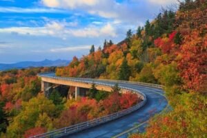 10 Best Road Trip Routes in the USA